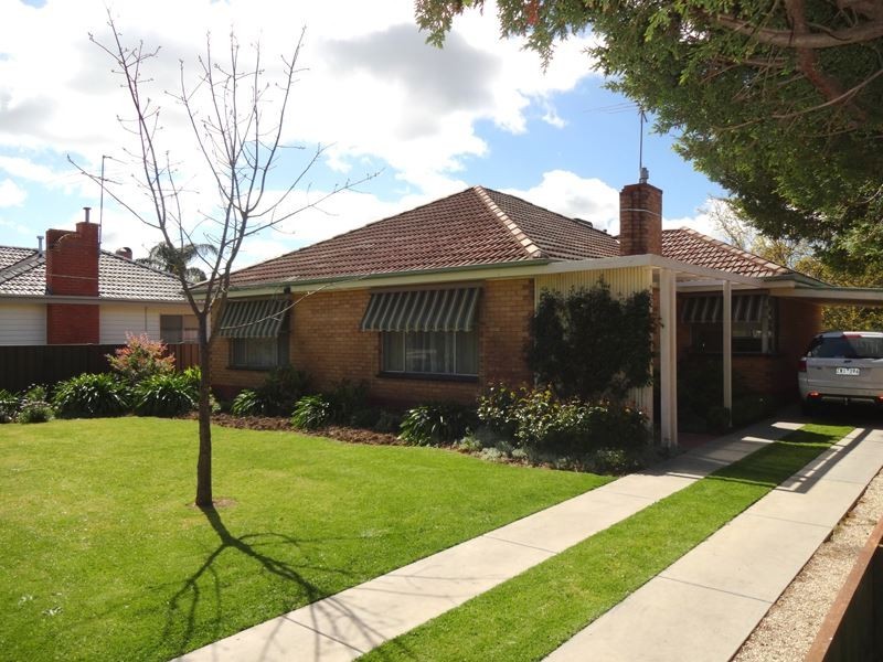 8 Park Crescent, Wangaratta VIC 3677