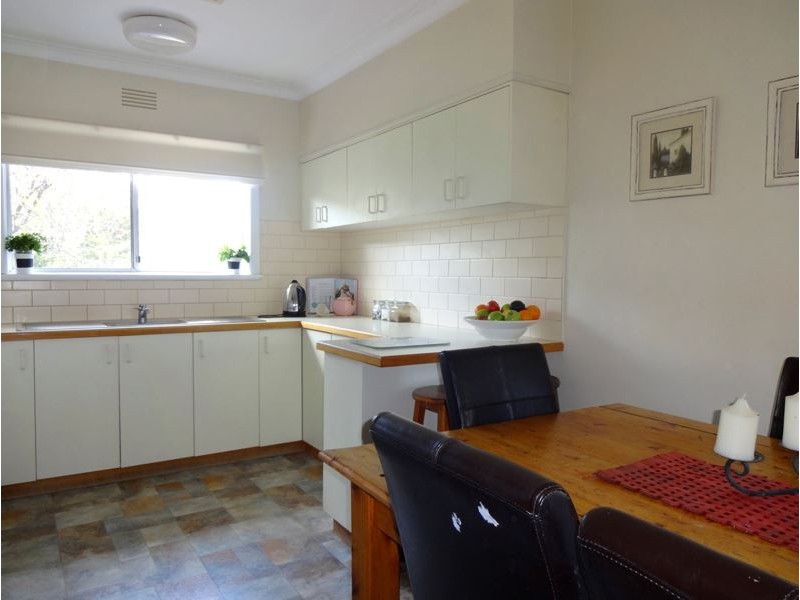 8 Park Crescent, Wangaratta VIC 3677