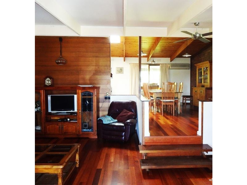 11 Omar Close, Glenrowan VIC 3675