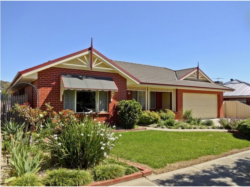 17 Collyndale Drive, Wangaratta VIC 3677