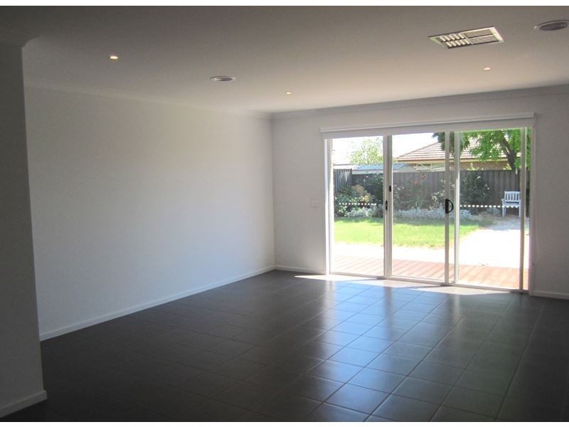 12 Wooloona Court, Wangaratta VIC 3677