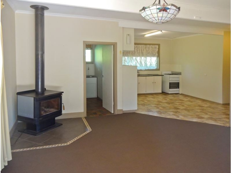108 Anzac Road, Springhurst VIC 3682