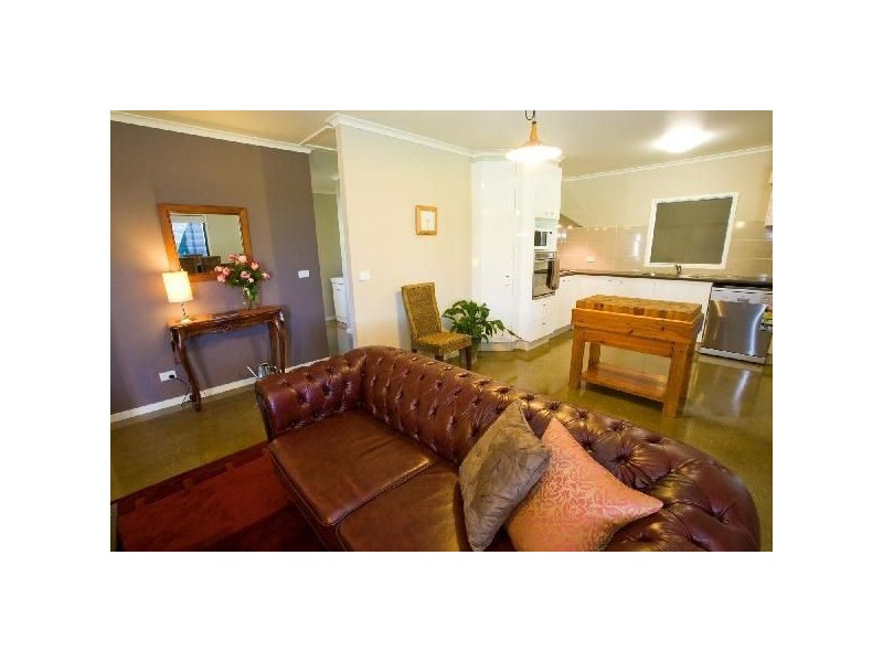 1/41 Shadforth Street, Oxley VIC 3678