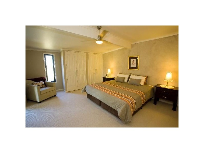 1/41 Shadforth Street, Oxley VIC 3678