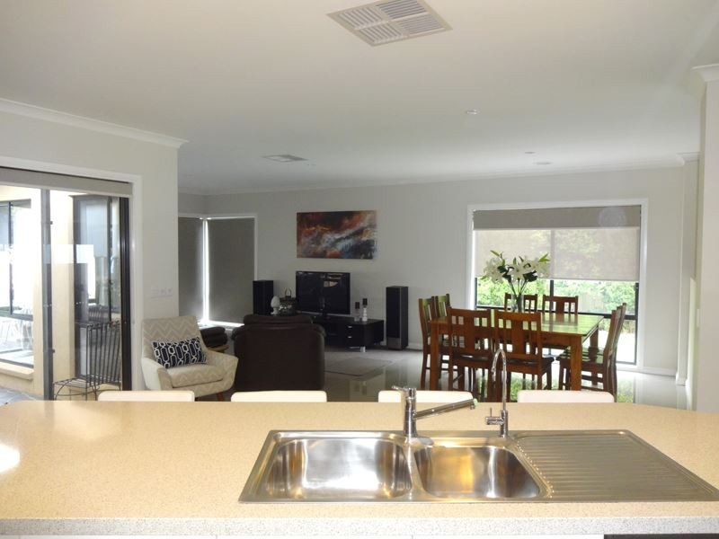 6 Logan Drive, Wangaratta VIC 3677