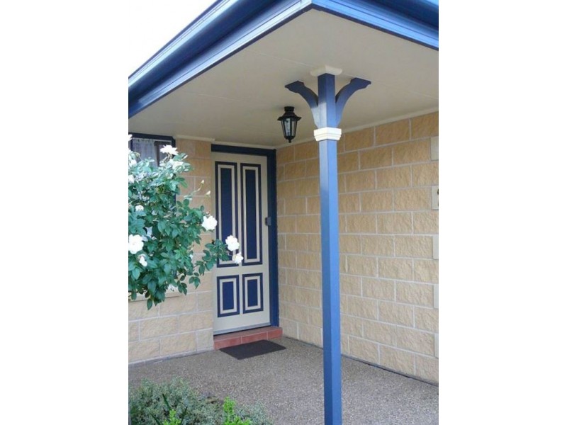 2/70b Johnson Street, Oxley VIC 3678