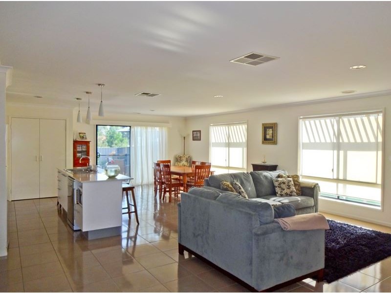 22 Kingfisher Drive, Wangaratta VIC 3677