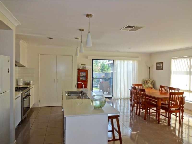 22 Kingfisher Drive, Wangaratta VIC 3677