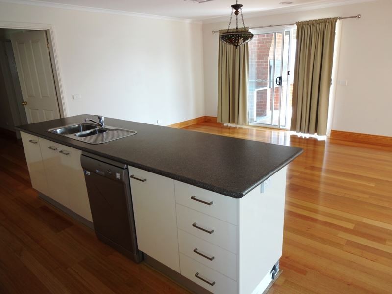 4 Buffalo Close, Wangaratta VIC 3677