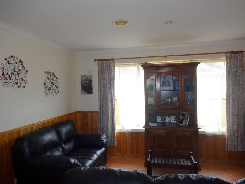 9 Milnes Creek Drive, Wangaratta VIC 3677