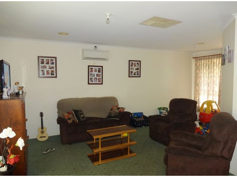 9 Milnes Creek Drive, Wangaratta VIC 3677