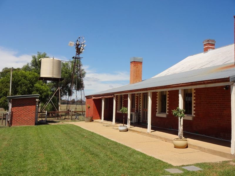 1529 Oxley Flats Road, Milawa VIC 3678