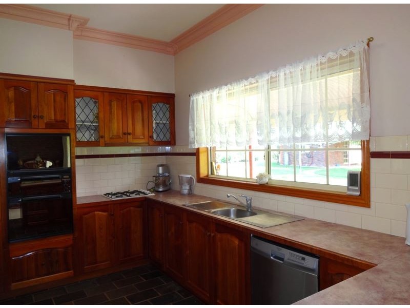 4 Lauriston Avenue, Milawa VIC 3678