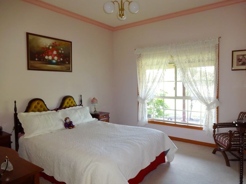 4 Lauriston Avenue, Milawa VIC 3678