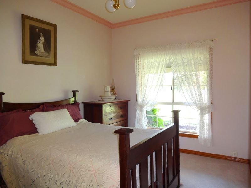 4 Lauriston Avenue, Milawa VIC 3678