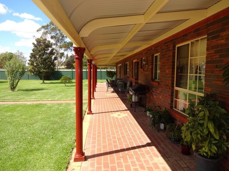 4 Lauriston Avenue, Milawa VIC 3678