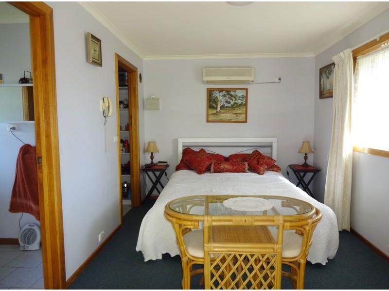 4 Lauriston Avenue, Milawa VIC 3678