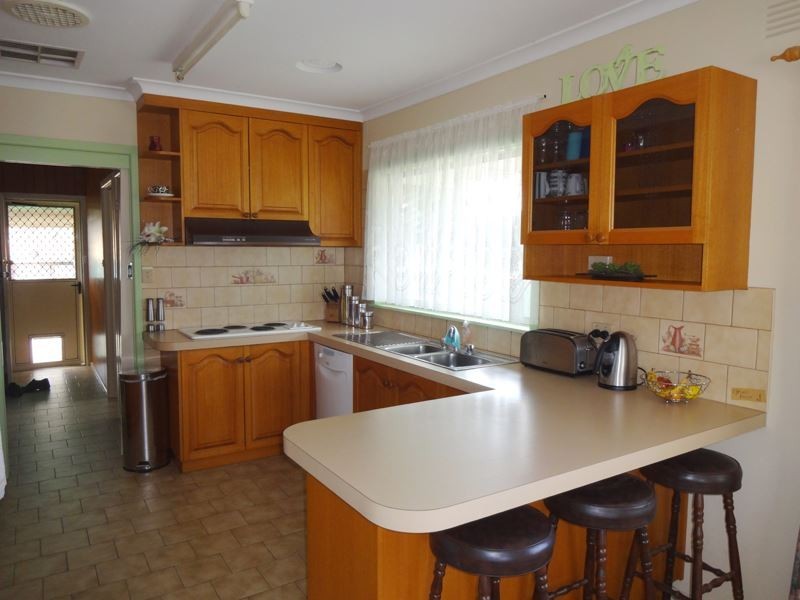 13 Buchan Avenue, Wangaratta VIC 3677