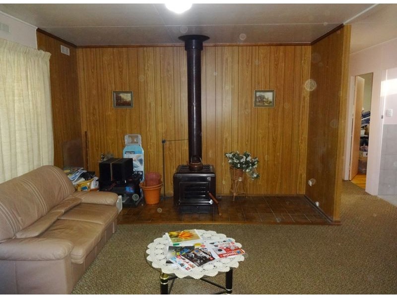 136 Anzac Road, Springhurst VIC 3682