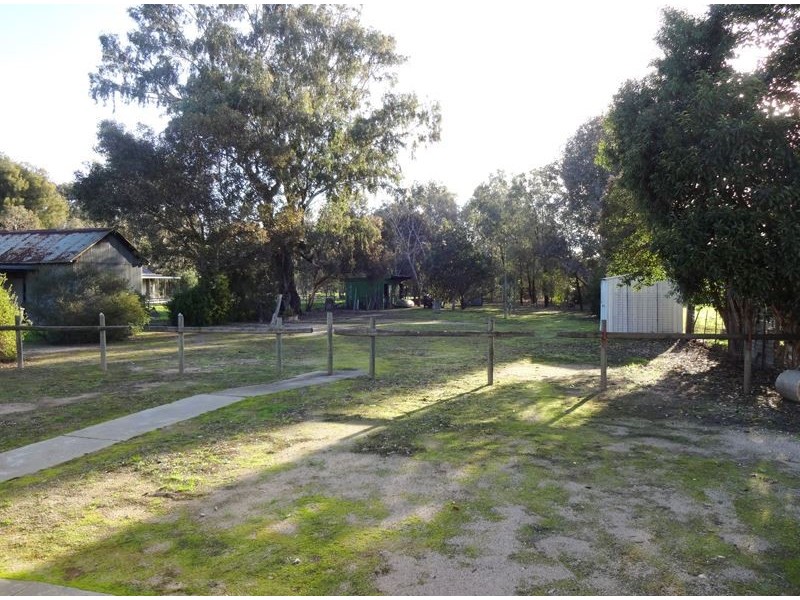 136 Anzac Road, Springhurst VIC 3682