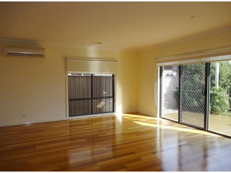 4 Kingfisher Drive, Wangaratta VIC 3677