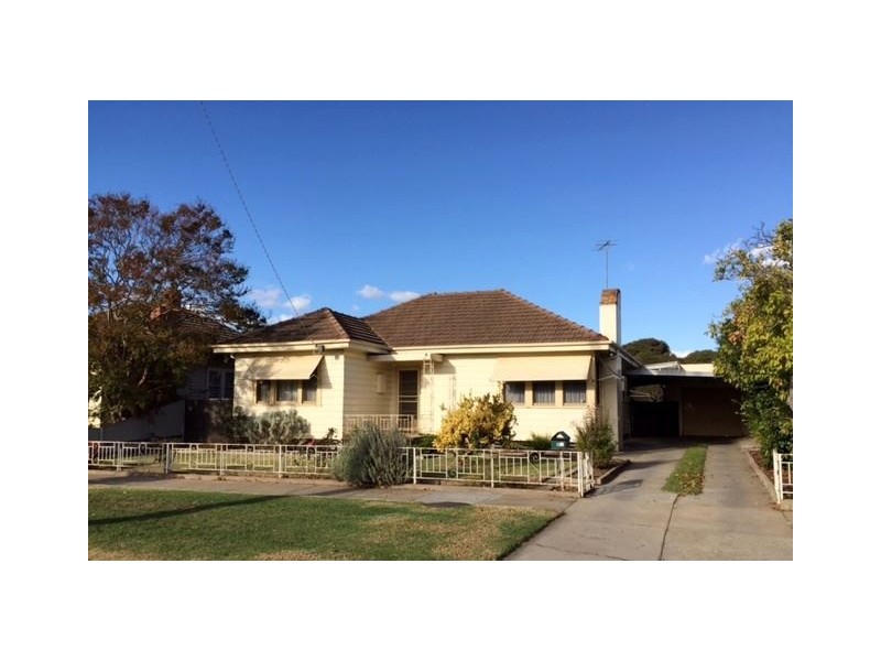 25 Younger Street, Wangaratta VIC 3677