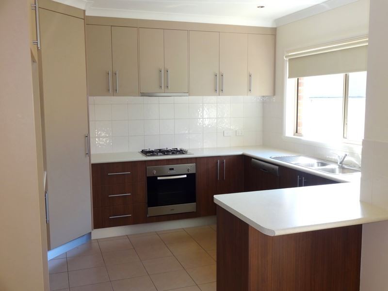 16 Kingfisher Drive, Wangaratta VIC 3677