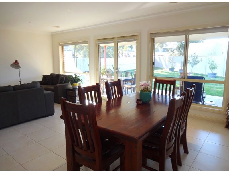 11 Spurwing Place, Wangaratta VIC 3677