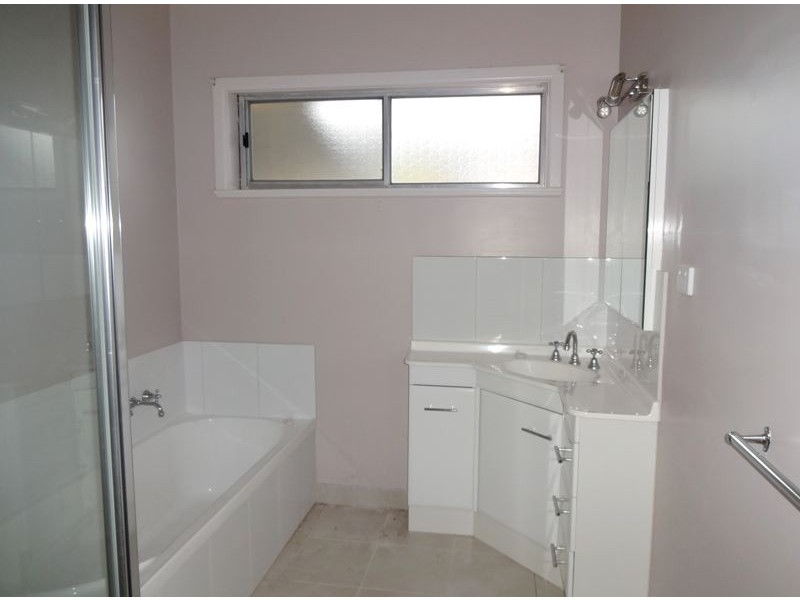 24 Sisely avenue, Wangaratta VIC 3677