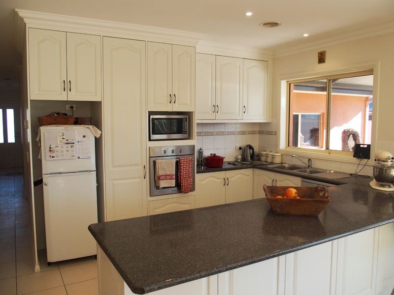 10 Murilla Crescent, Wangaratta VIC 3677