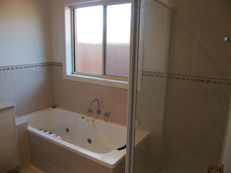 10 Murilla Crescent, Wangaratta VIC 3677