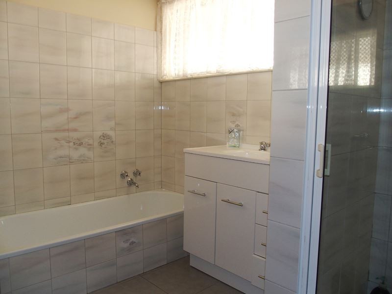 11 Milford Grove, Wangaratta VIC 3677