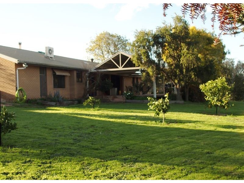 1816 Wangaratta-Yarrawonga Road, Killawarra VIC 3678