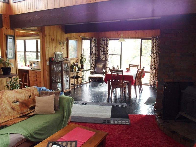 Everton Upper VIC 3678