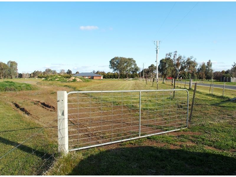 231 River Road, Tarrawingee VIC 3678