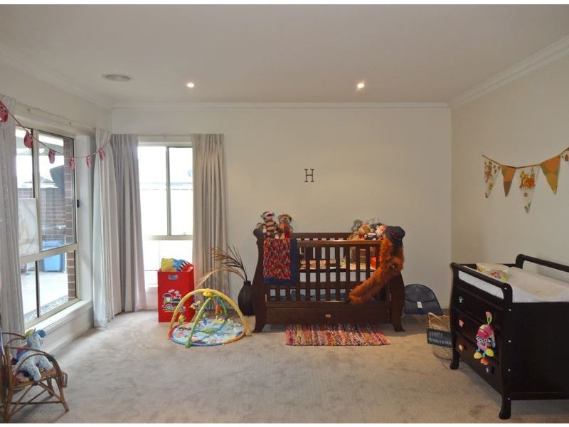 8 Hoysted Court, Wangaratta VIC 3677