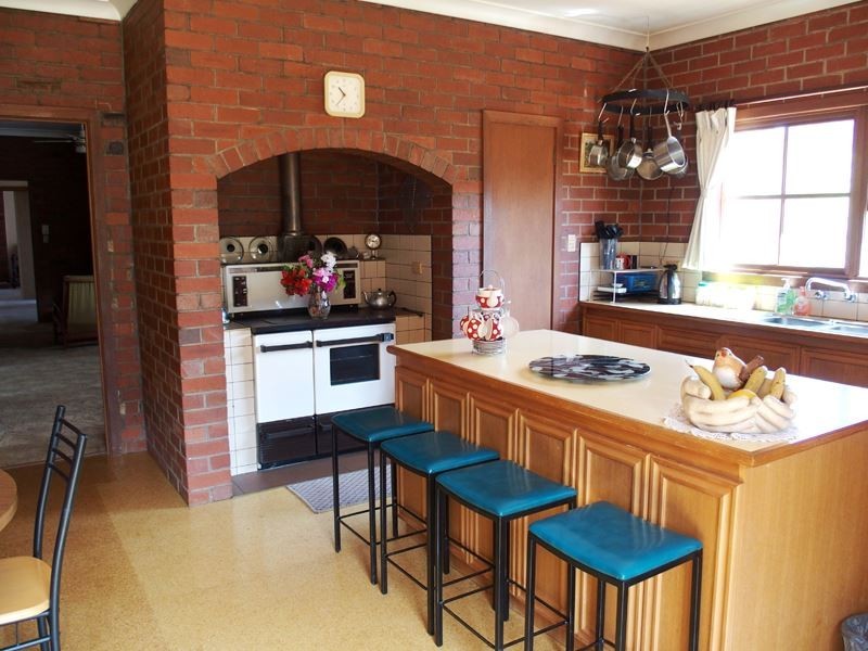 68 Huett Lane, Carboor VIC 3678