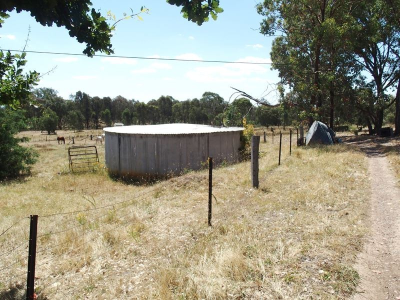 73 Braines Lane, Bobinawarrah VIC 3678