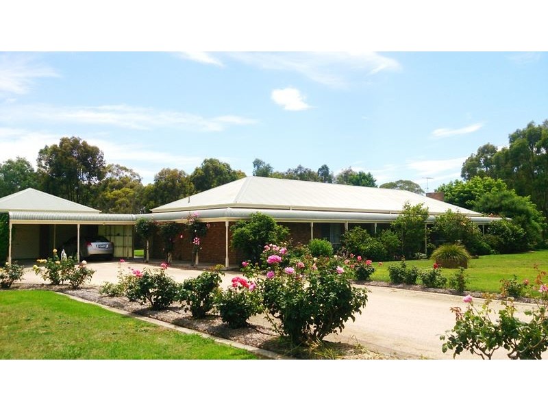 32 Talgai Drive, Waldara VIC 3678