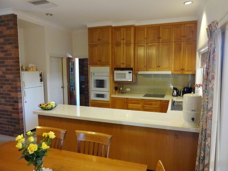 7 Waratah Drive, Wangaratta VIC 3677