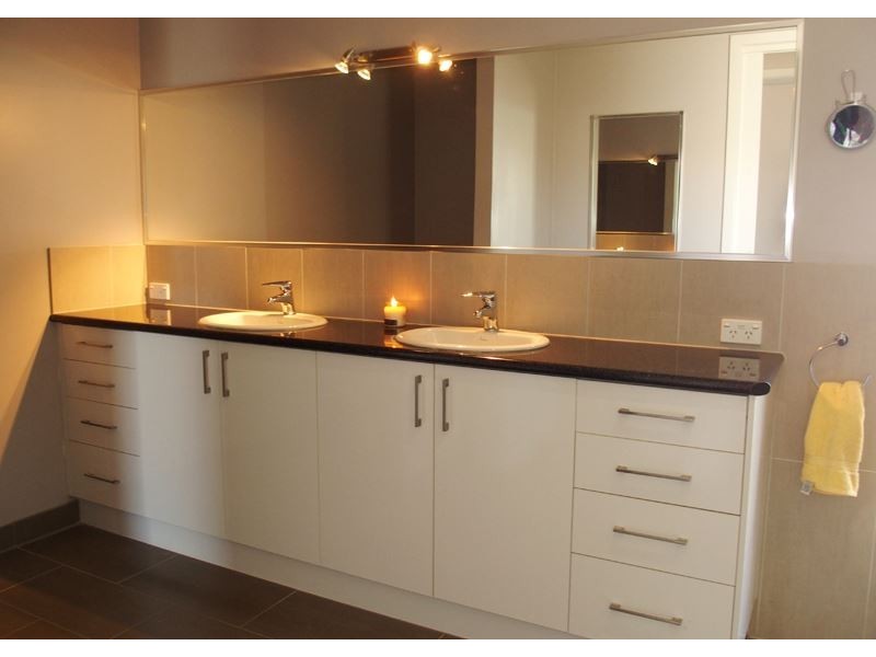 13 Hoysted Court, Wangaratta VIC 3677