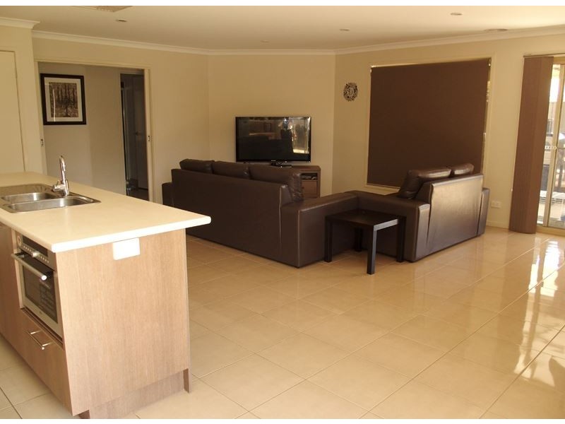 18 Wooloona Court, Wangaratta VIC 3677