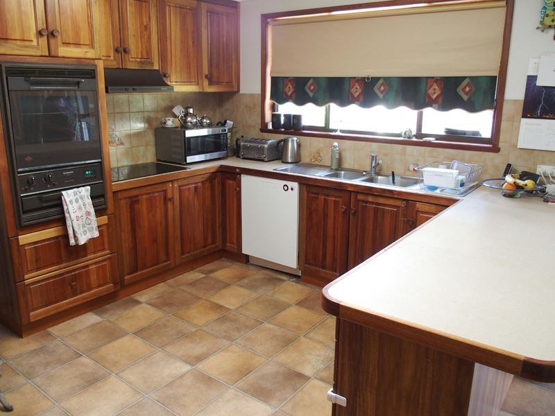 12 Grace Court, Wangaratta VIC 3677