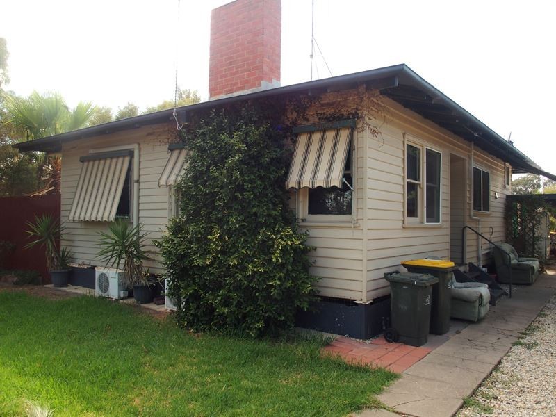 39 School Road, Springhurst VIC 3682