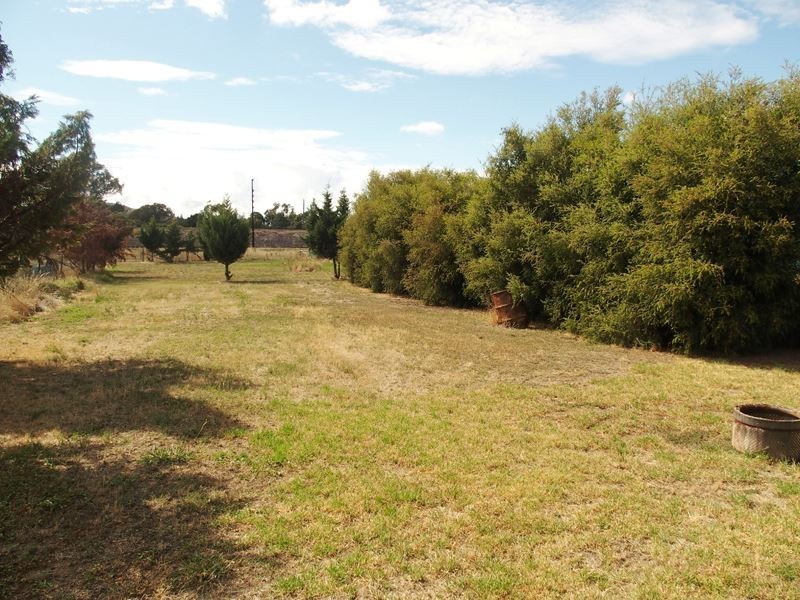 39 School Road, Springhurst VIC 3682