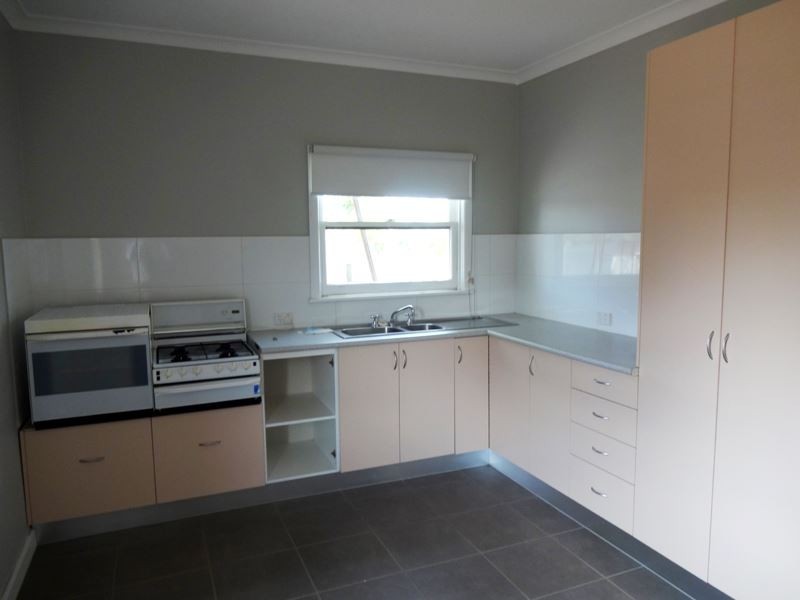 18 Bowser Crescent, Wangaratta VIC 3677