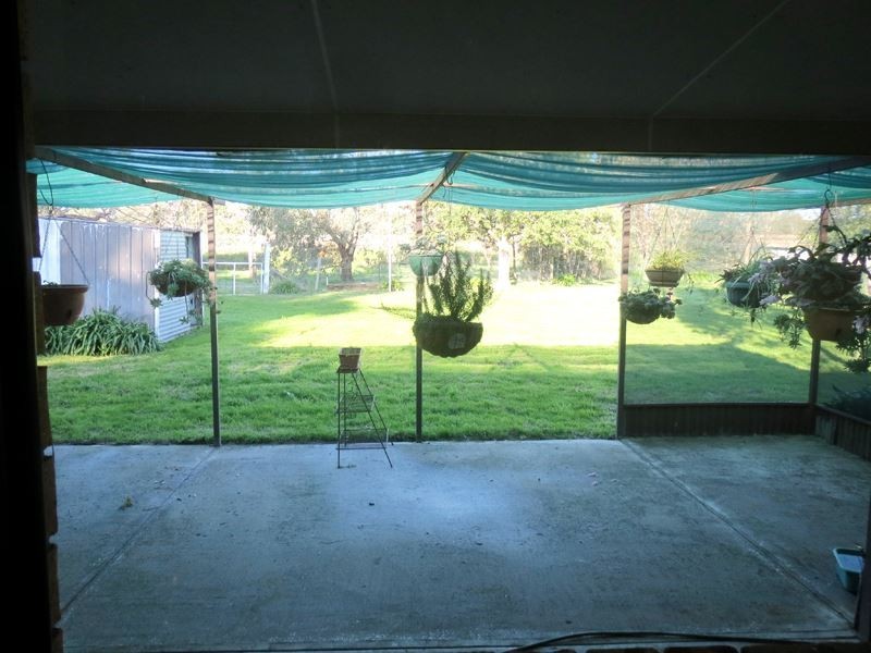 11 School Road, Springhurst VIC 3682