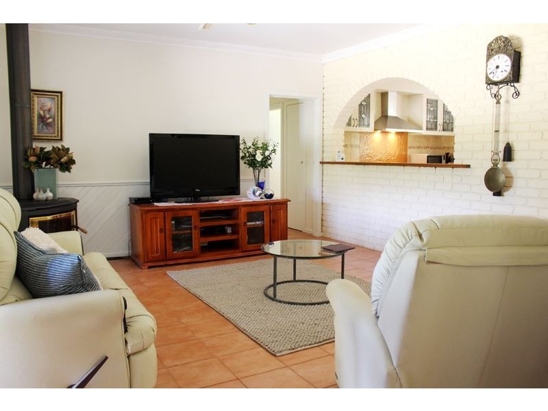 22 Lauriston Avenue, Milawa VIC 3678