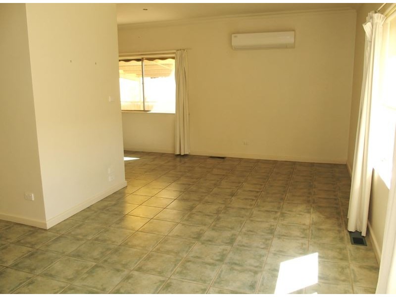 11 Orkney Street, Wangaratta VIC 3677