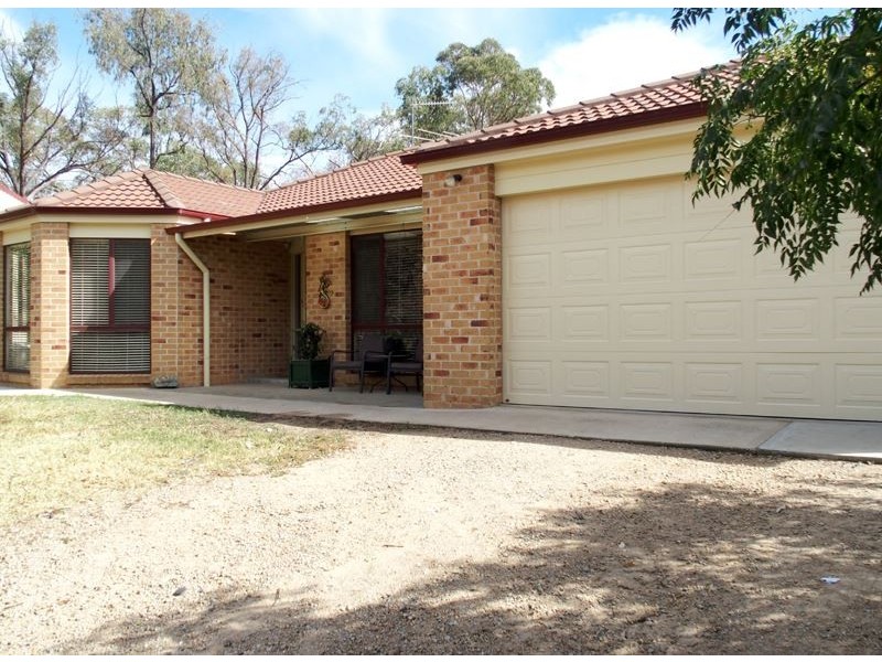 2 Gerrett Road, Wangandary VIC 3678